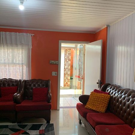 Orange House كانيلا المظهر الخارجي الصورة